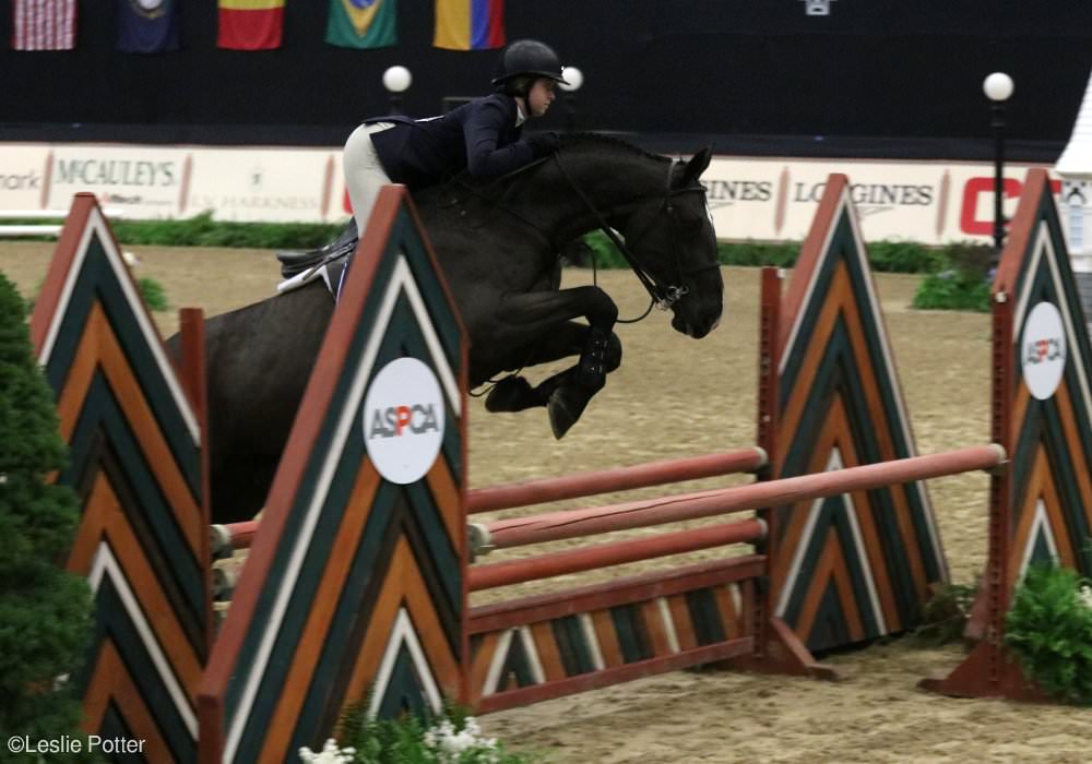 Madison Goetzmann riding San Remo VDL in the 2017 Maclay Finals